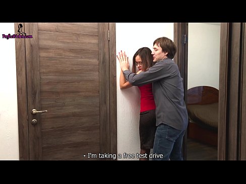 ❤️ סעקסי רעאַלטאָר סענסואַללי דזשערקס איר לאָך און פאַקס בשעת סעלינג איר וווינונג - קרעמפּאַי פּאָרן ווידעא ביי yi.hotpornphotos.ru